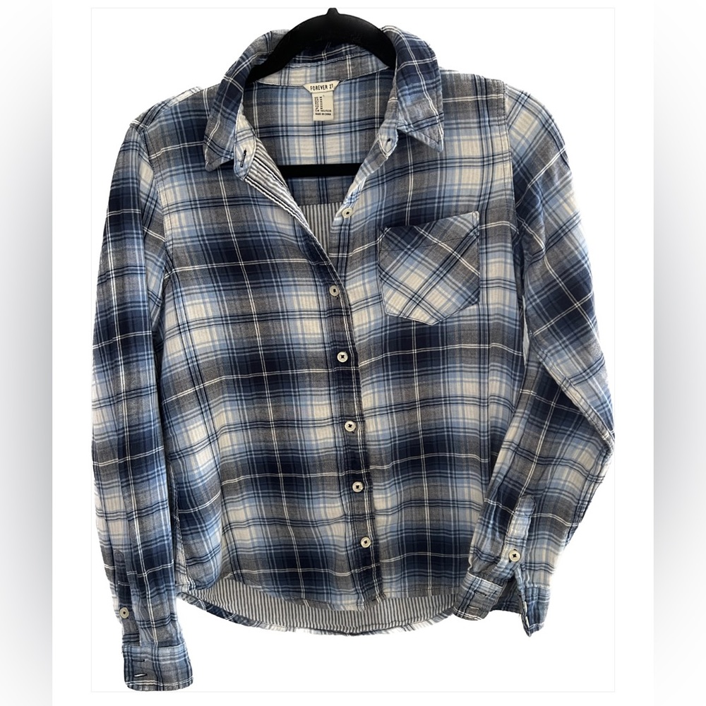 Forever 21 Plaid Flannel Shirt (Blue, Grey, & White) Medium